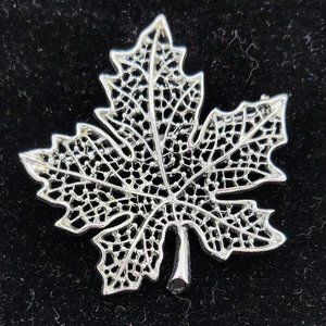Sarah Coventry Silver Tone Maple Leaf Brooch